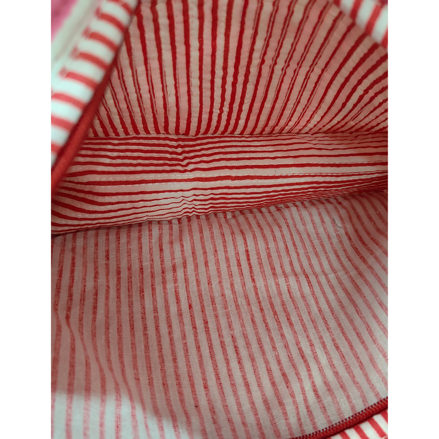 Women's Fabric Side Sling Bag with Zipper – Yellow Striped Heart Print Crossbody Bag (Pink Stripes)